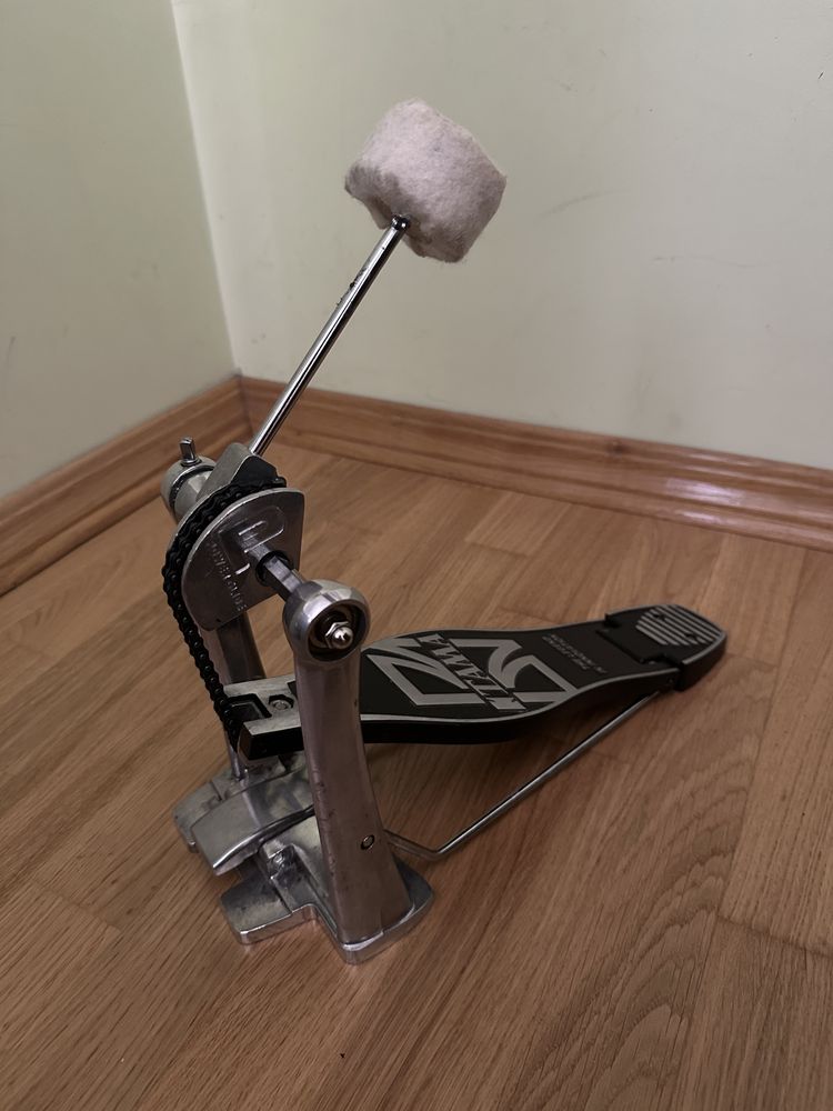 педаль бас барабана Tama hp30
