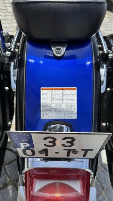 Suzuki intruder velusia 800