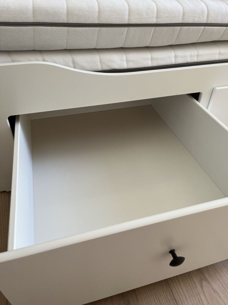 łózko białe ikea
