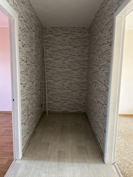 Продається тепла 2-кімнатна квартира м.Кривий Ріг , Інгулецький р-н