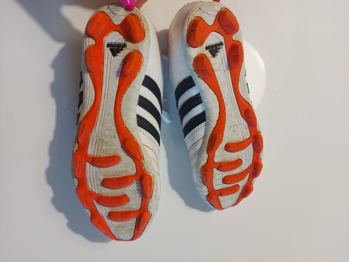 Buty piłkarskie adidas 11Questra trx 34