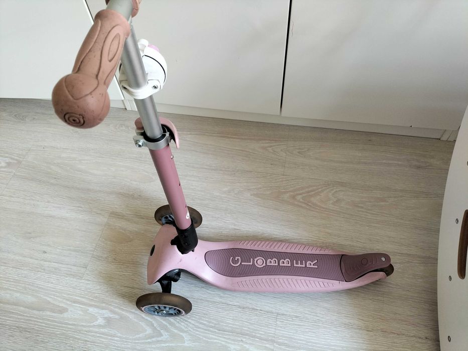 Hulajnoga Globber świecące kółka