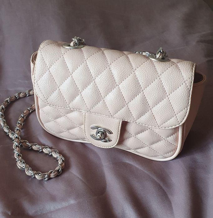 Torebka typu chanelka pudrowy róż