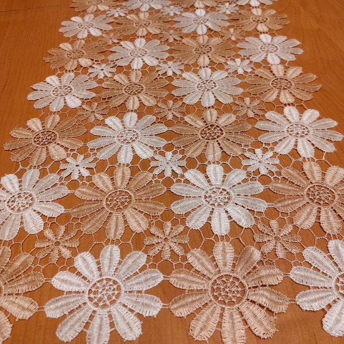 Serweta , bieżnik na stół