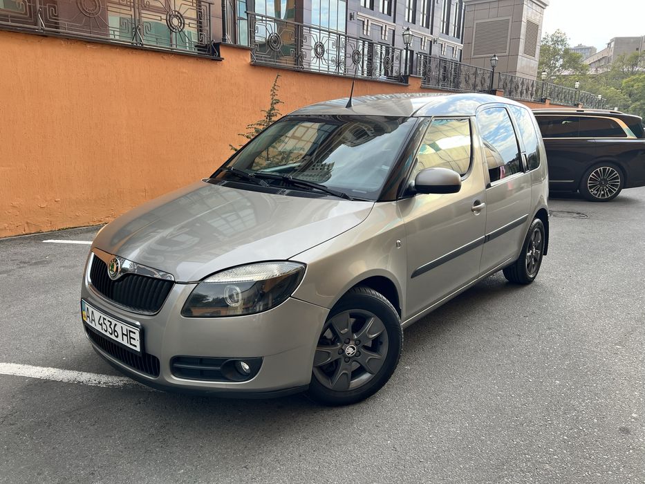 Skoda Roomster 1.6 MPI один власник 2008