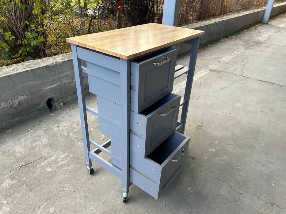 Kredens z szufladami na kółkach , szafka - wózek na kółkach .Złożona