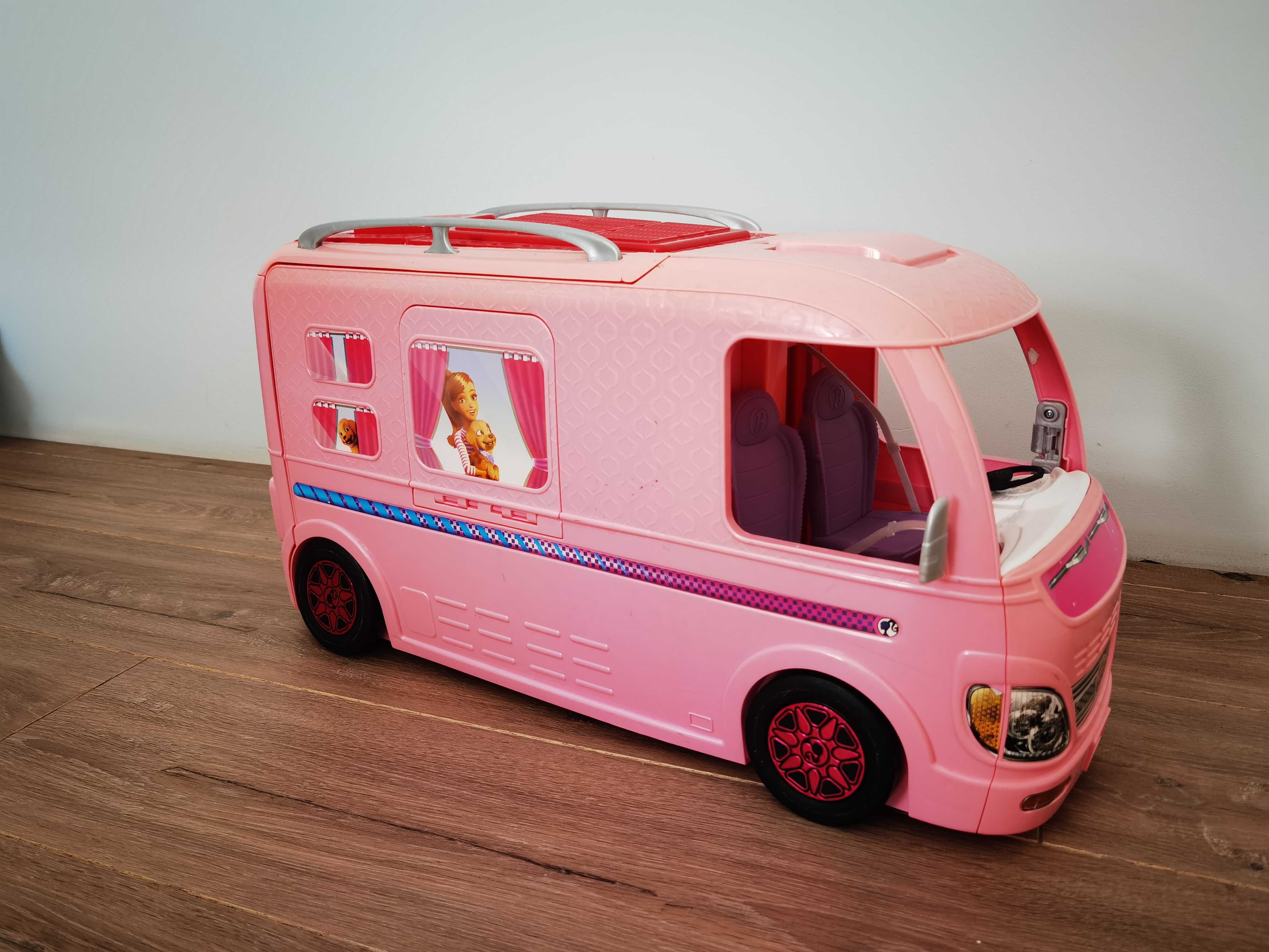 Kamper Barbie z akcesoriami