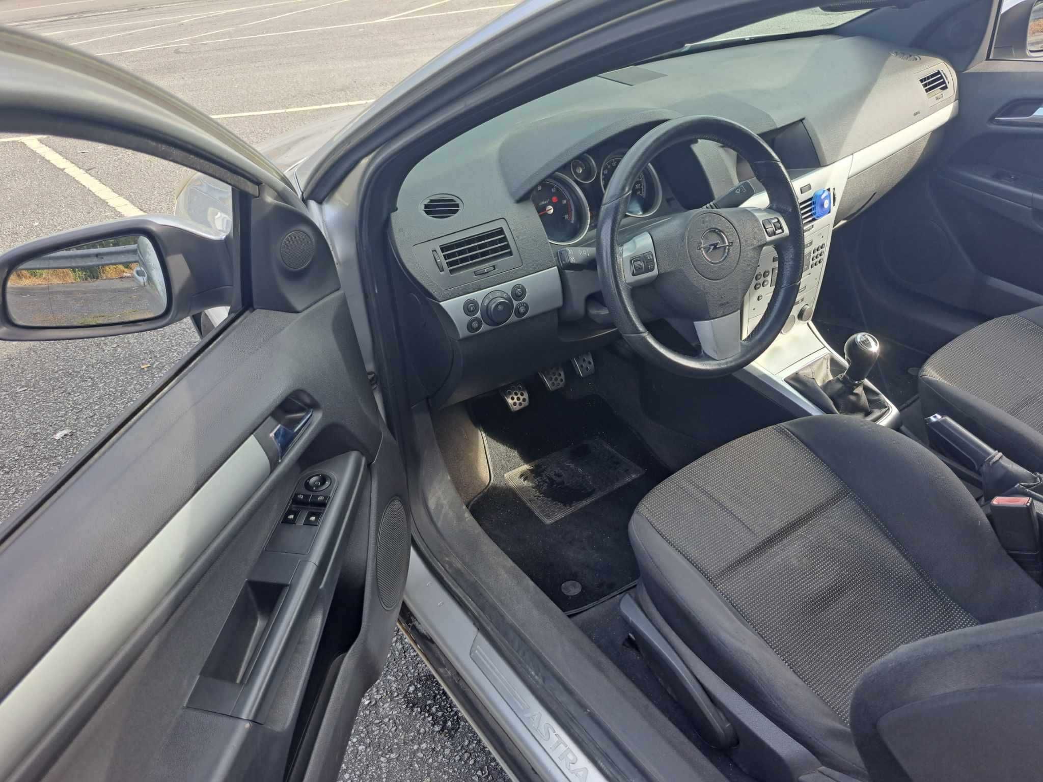 Opel Astra GTC 1.3 CDTI Sport Van