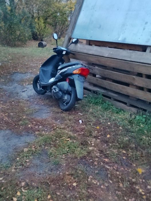 Продам скутер syzyki lets 2