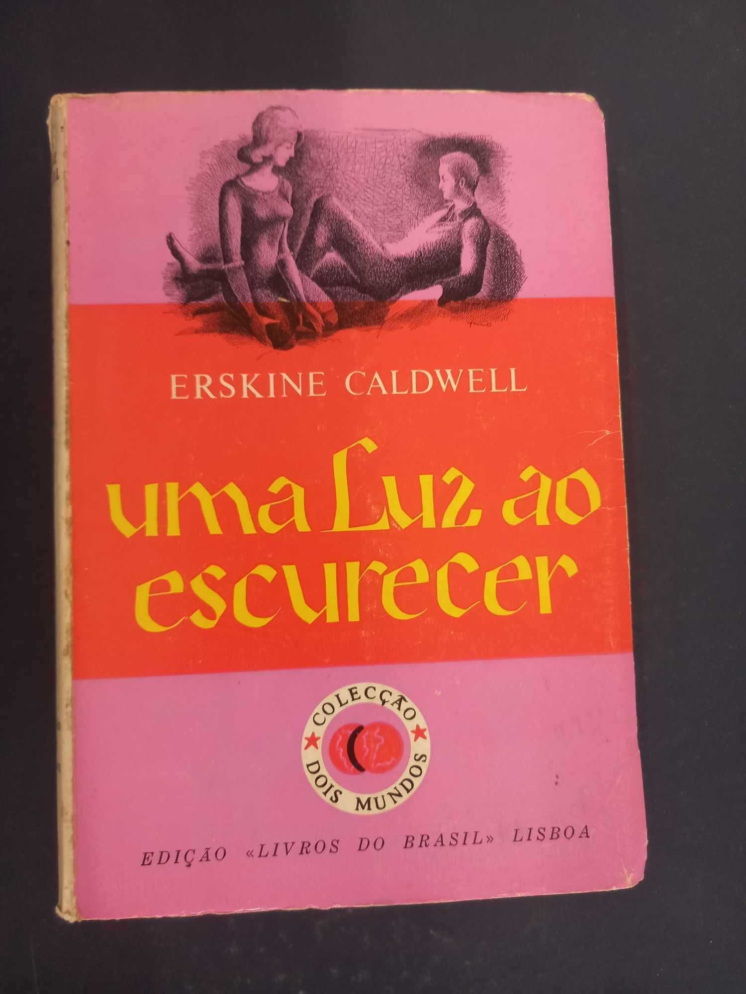 Livro Uma luz ao escurecer