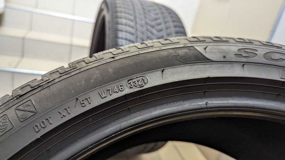 Шини 305/35 R21 109V Pirelli Scorpion Winter NO