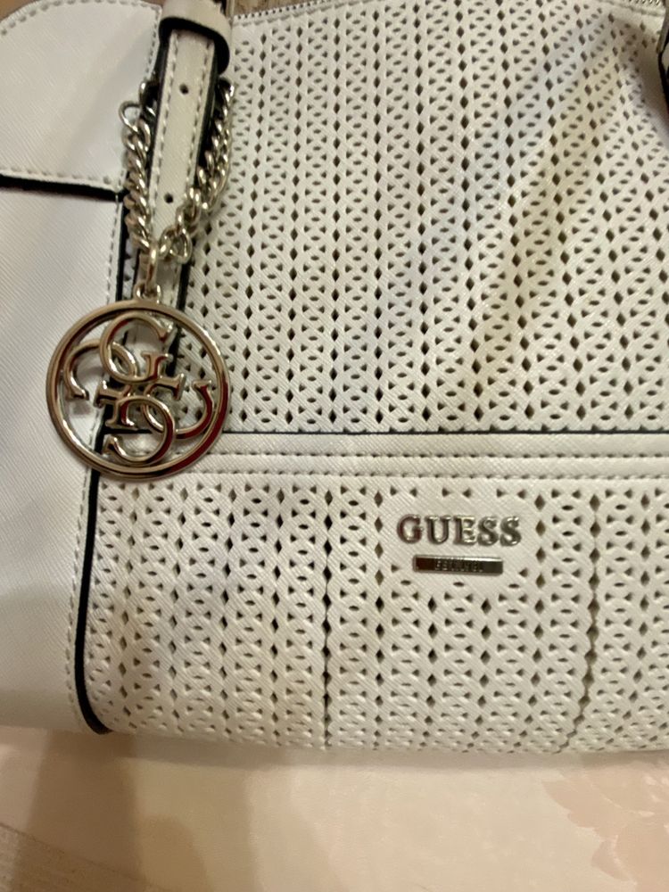 Сумка Guess