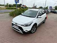 Hyundai i20 1.4i LEDY Klima Alu Extra stan !!