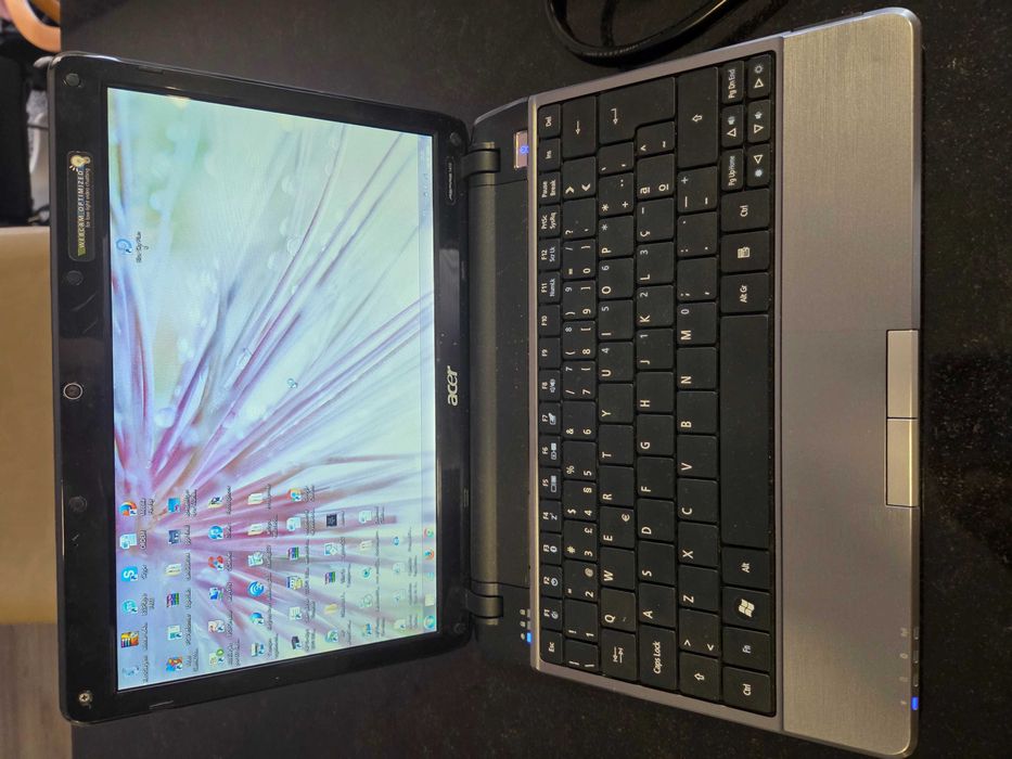 Computador Portátil ACER Aspire 1410 Series