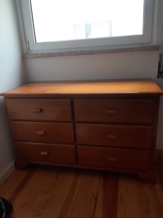 Mobilia de quarto completa em madeira maciça