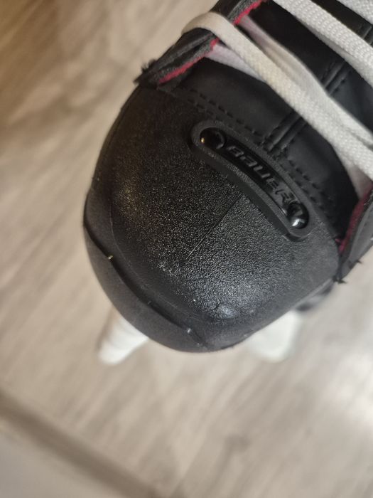 Łyżwy hokejowe Bauer PRO