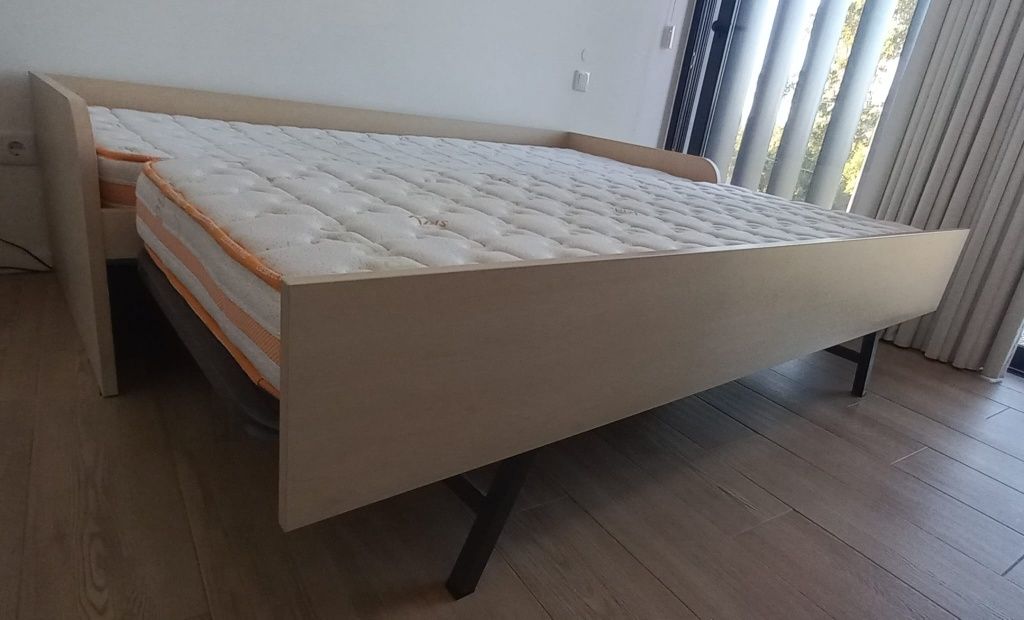 Cama individual com gaveta (2 colchões)