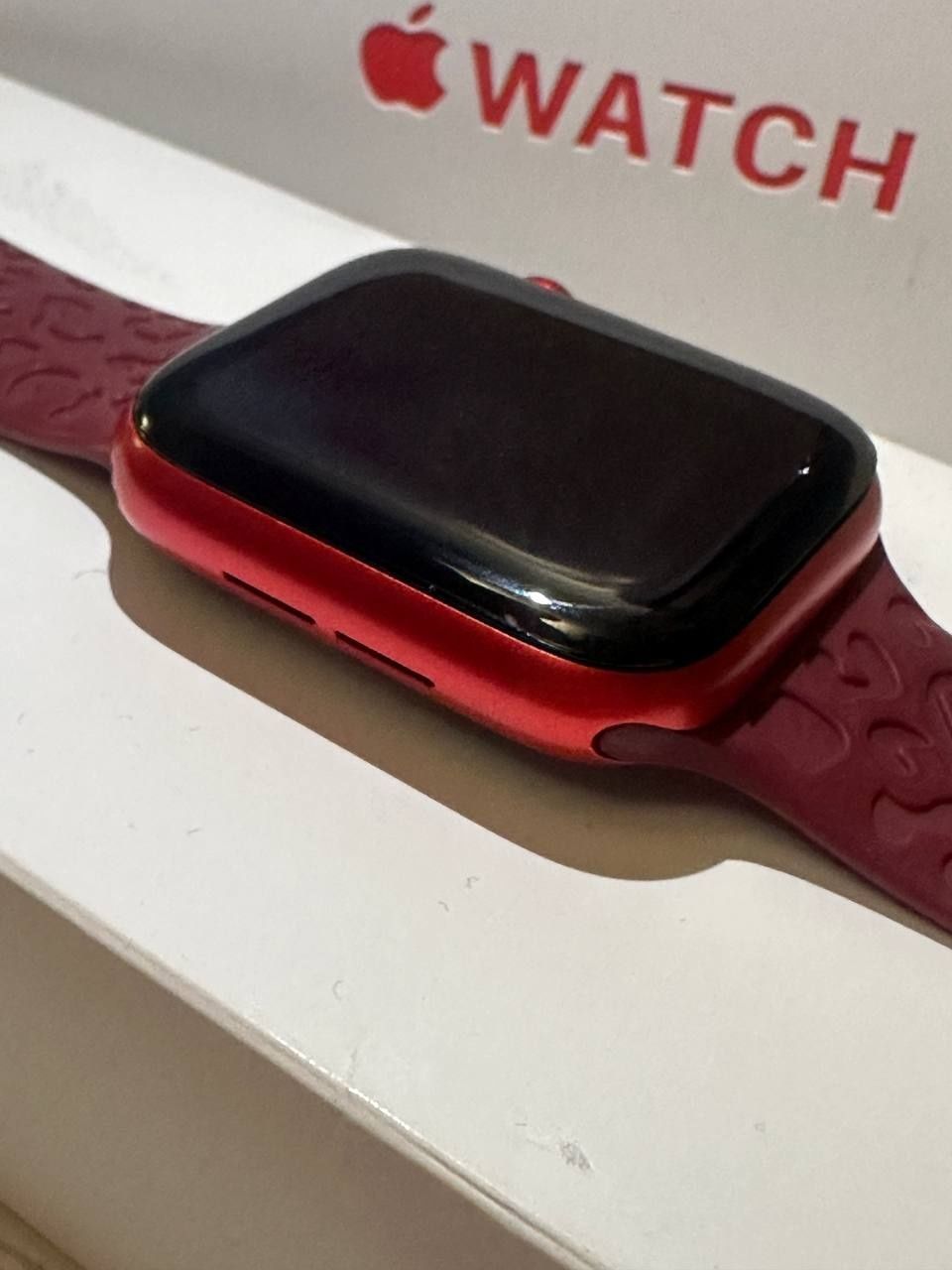 Годинник Apple Watch RED 6 series, 44 mm