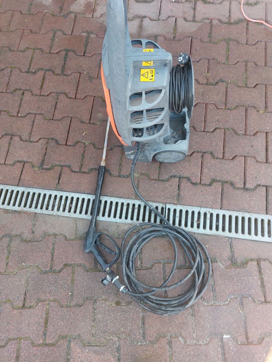 Myjka cisnieniowa oleo mac pw136c