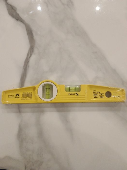 Poziomica stabila 25cm z magnesem