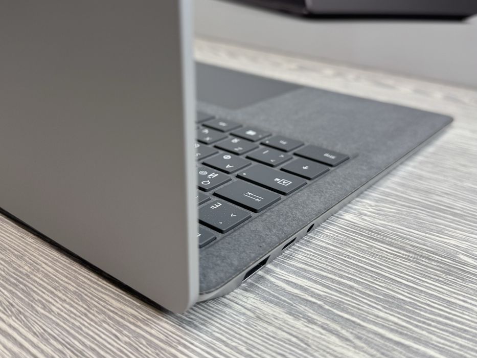Microsoft Surface 13.5 / 2К / Laptop 4 / i5 (11) / RAM 16 GB / 512 GB