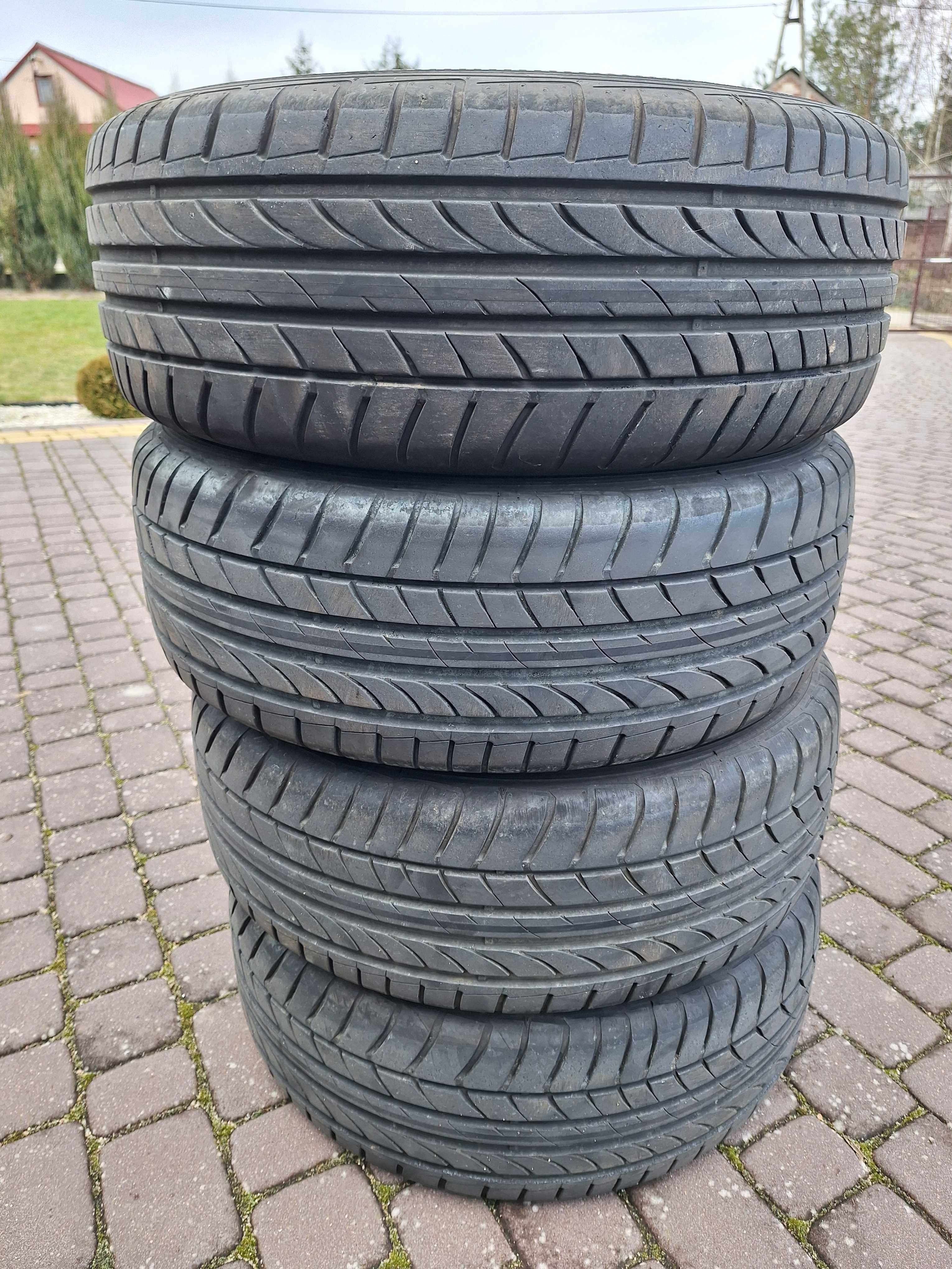 Komplet letnich opon Dunlop 225/60/R17