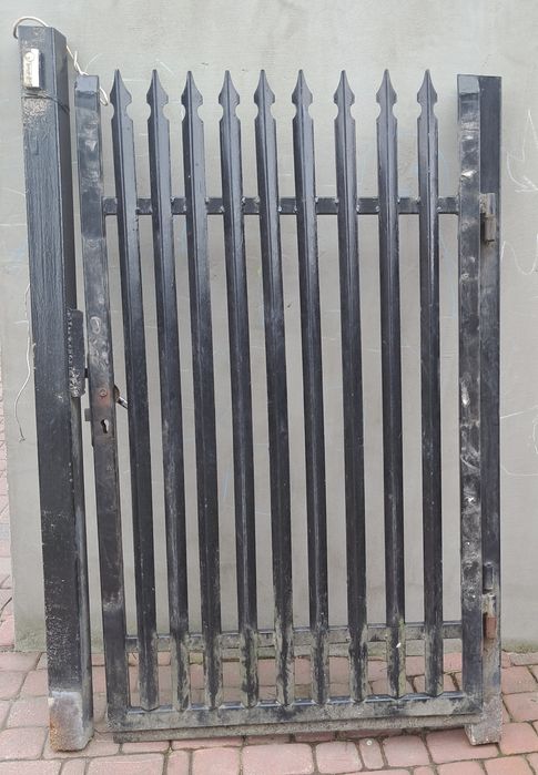 Sprzedam furtkę ze słupkami