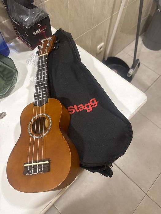Guitarra criança stagg