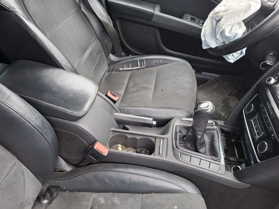 fotele skóra alkantara komplet elektryczne skóra europa skoda superb II