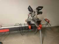 Ukośnica Metabo KGS216 plus stol