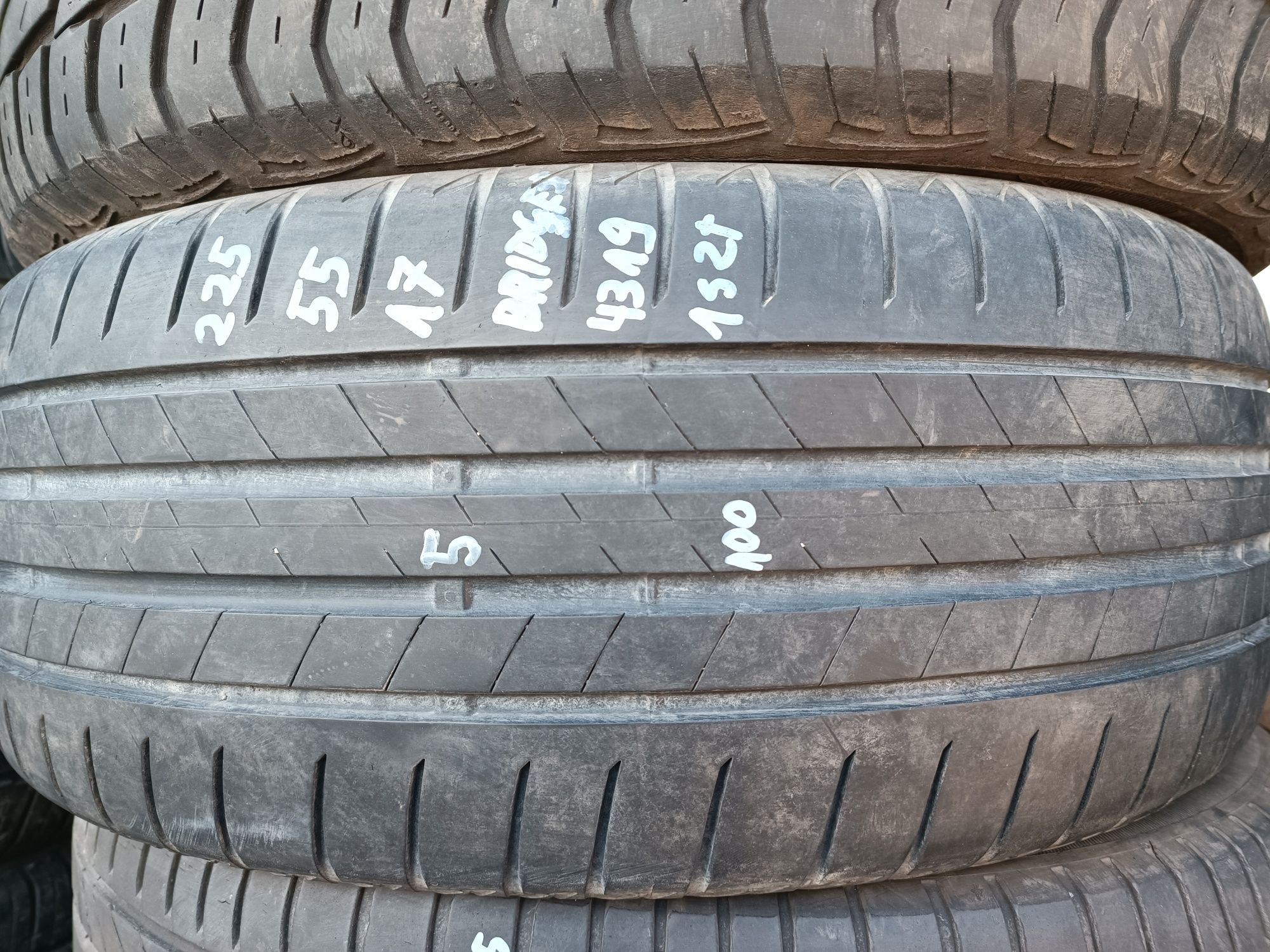 Opona 1szt letnia Bridgestone 225/55/17