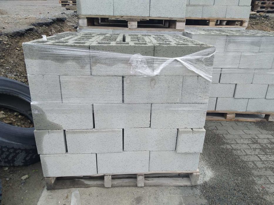 Шлакоблок віброгідропресований. Заводське виробництво. Є доставка