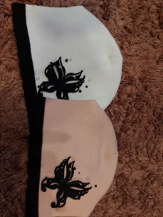 Демісезонна шапка для дівчинки Nikola