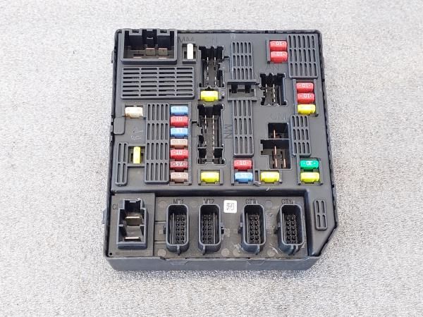 Caixa fusíveis / SAM / BSI RENAULT Grand Scénic III (JZ0/1_)
