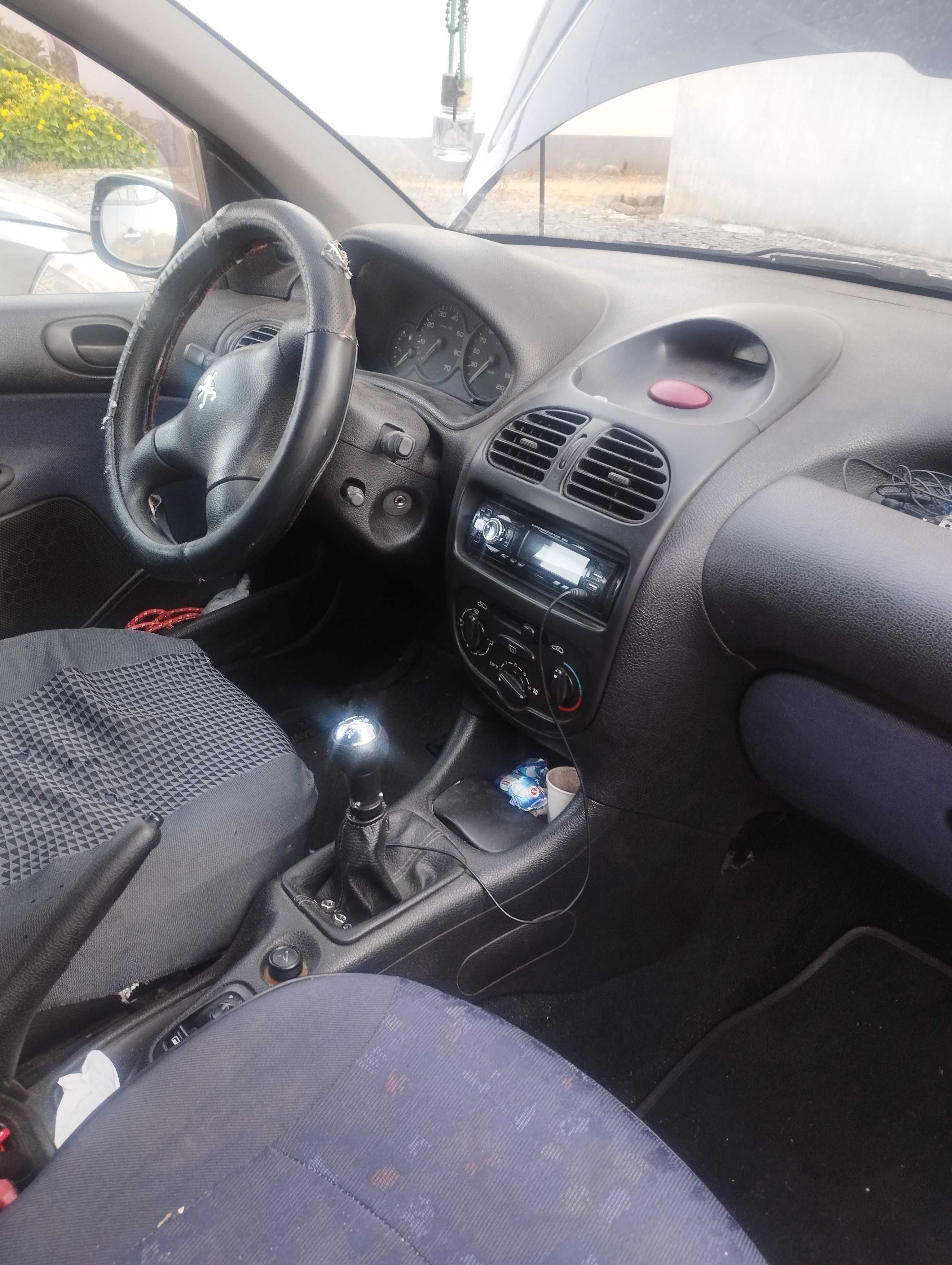 Vendo 206 econômico