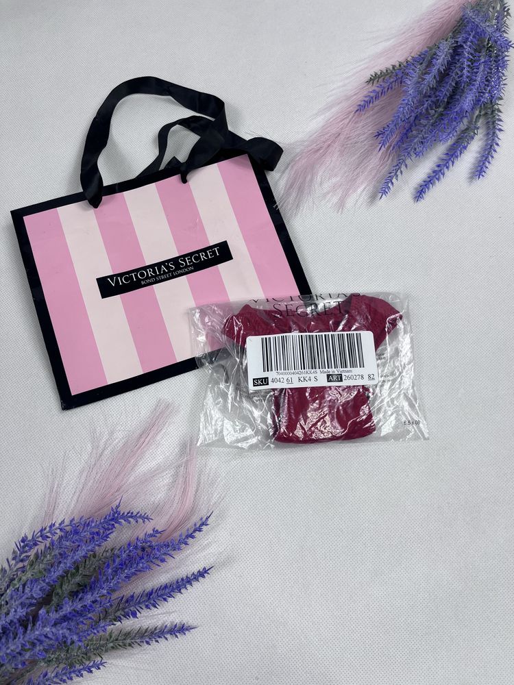 Czerwone majtki stringi z krysztalkami Victoria’s Secret rozmiar S