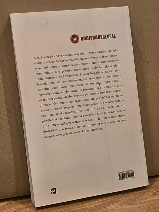 Livro "O Lado Obscuro da Economia" de Loretta Napoleoni