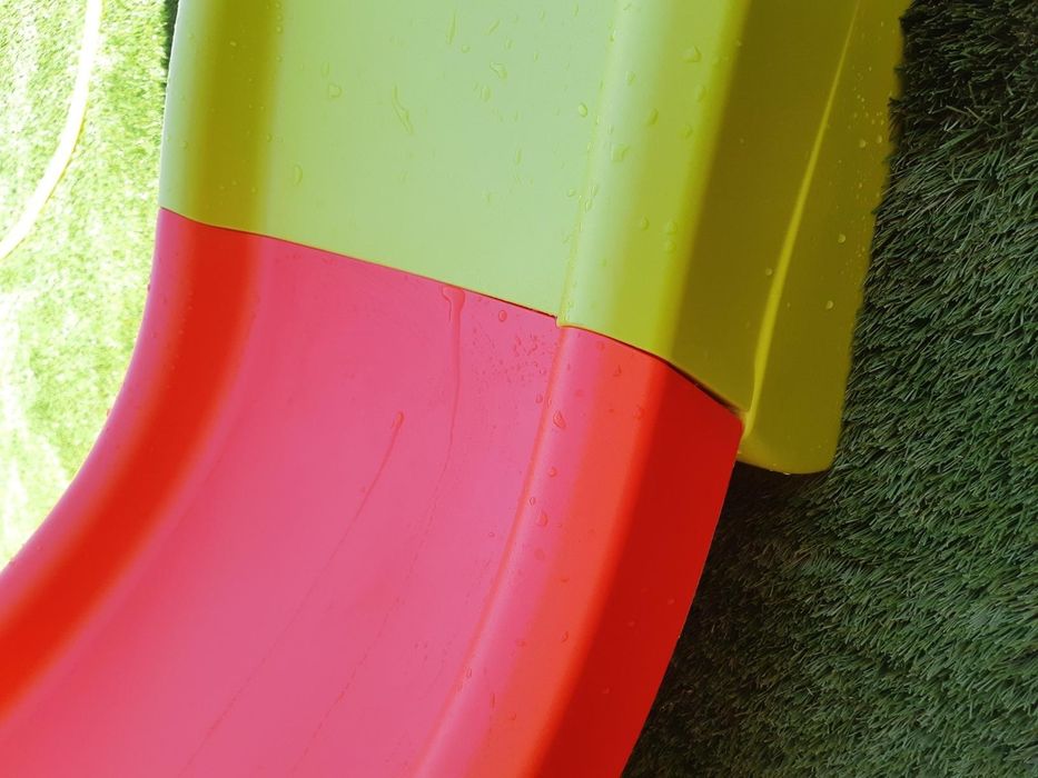 Escorrega com opção de água  2-6 anos  [150 cm] - NOVO - PORTES GRÁTIS