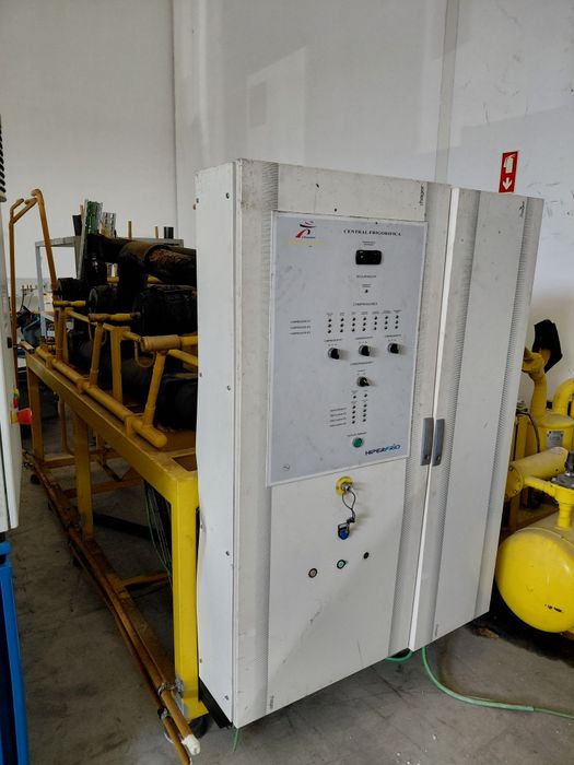 Central frigorífica Bitzer e condensador