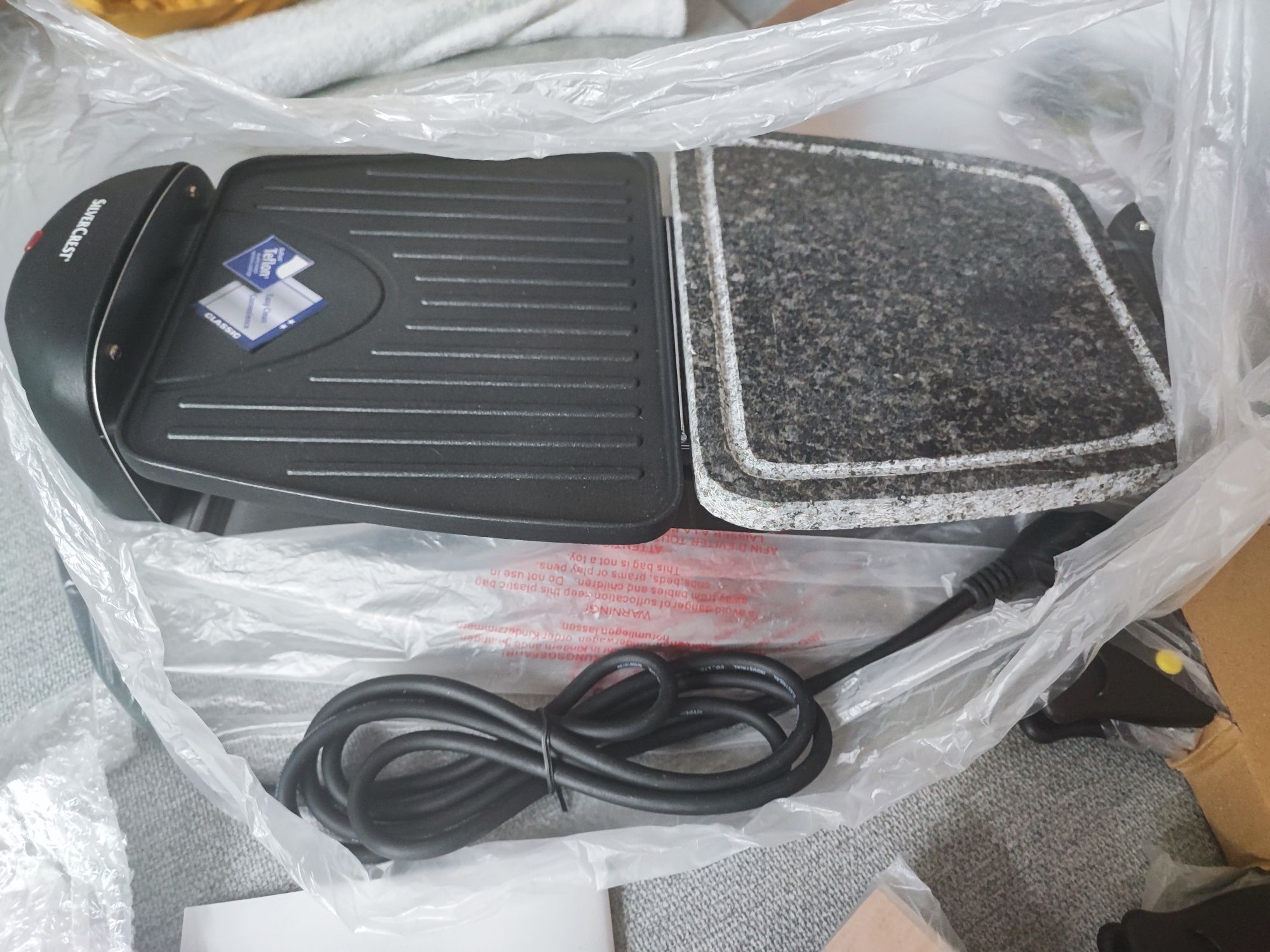 Nowy grill elektryczny Silverctest lidl kamienny z teflonem 1300w