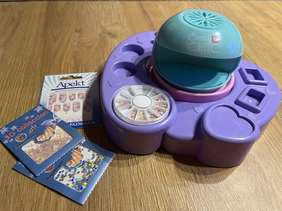 Zestaw fryzjerski Barbie i zestaw do paznokci