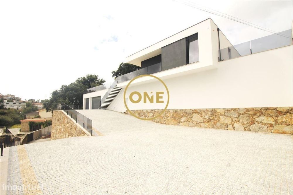 Moradia de Luxo em Gondifelos