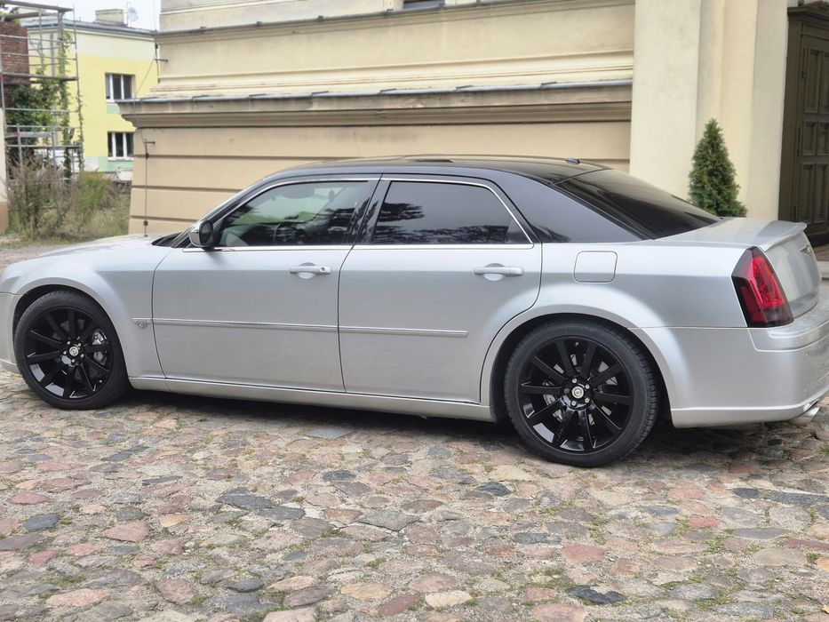Chrysler 300c srt8 Niski Przebieg 97tys km, roczne LPG stag, zadbany