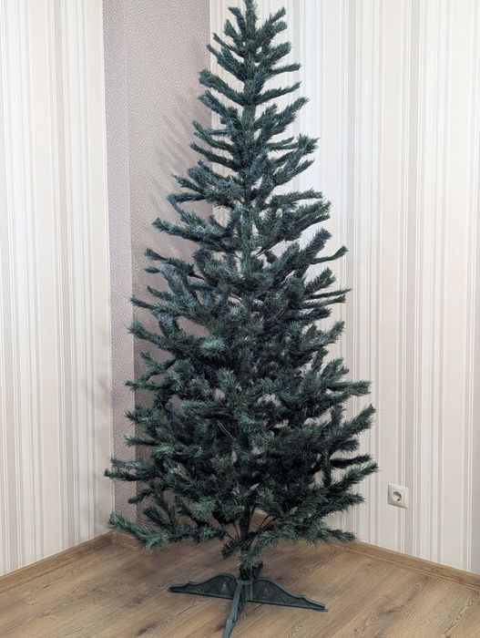 Штучна ялинка б/у 220см