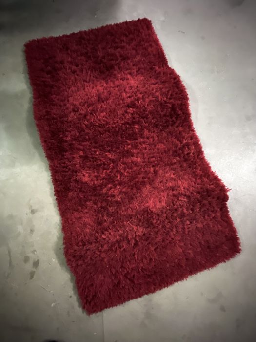 Tapete pelo vermelho sintético Leroy Merlin