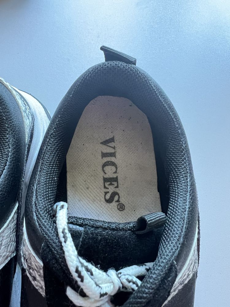 Buty sneakersy damskie Vices