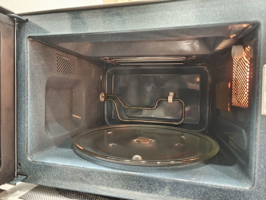 Мікрохвильова піч Samsung