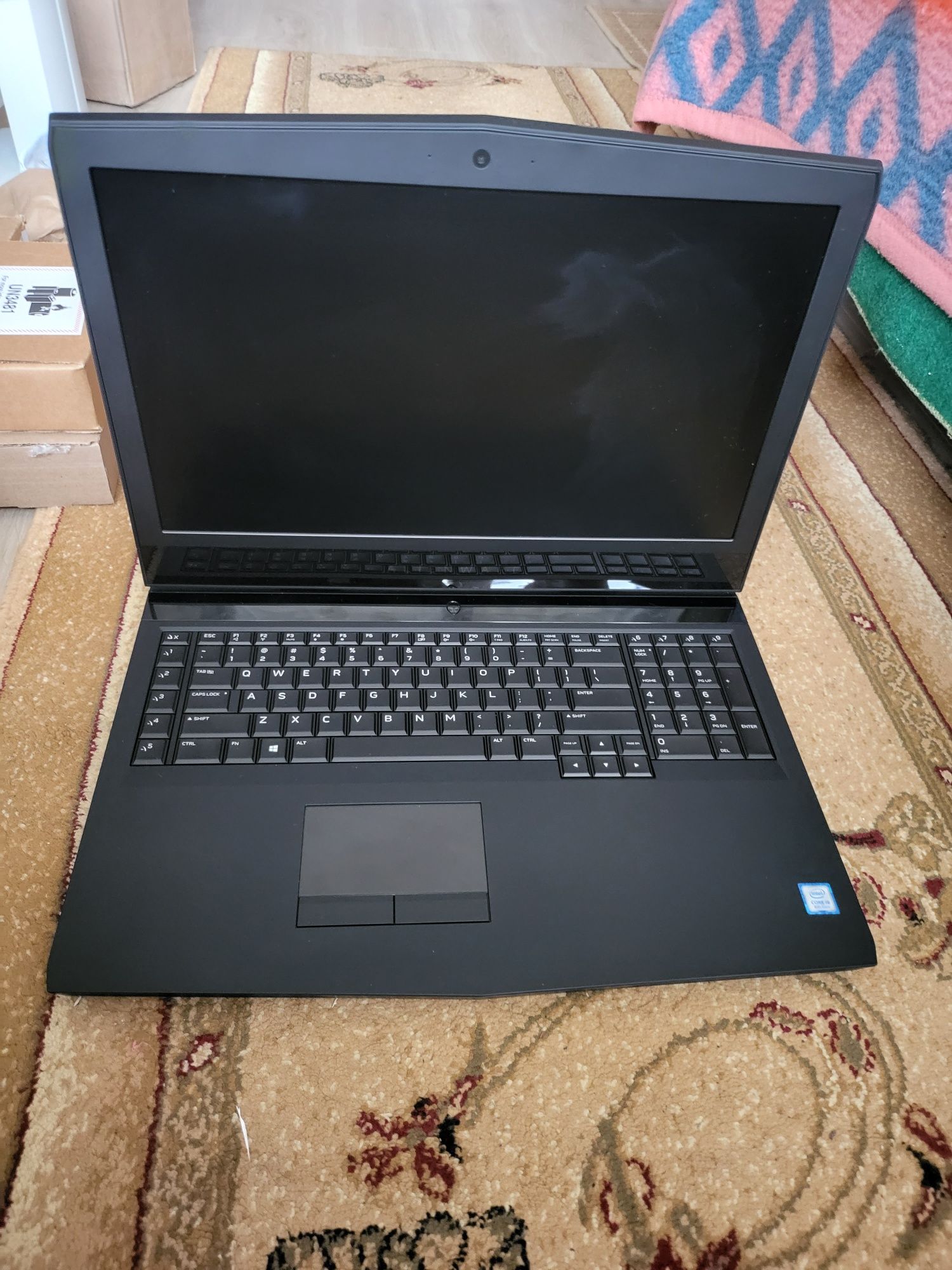 Dell Alienware R5 17.3 Core i7-8750H RAM 16ГБ GeForce GTX 1070