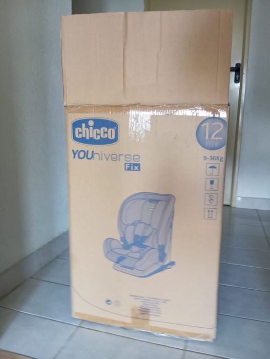 Cadeirinha com isofix da Chicco com caixa original
