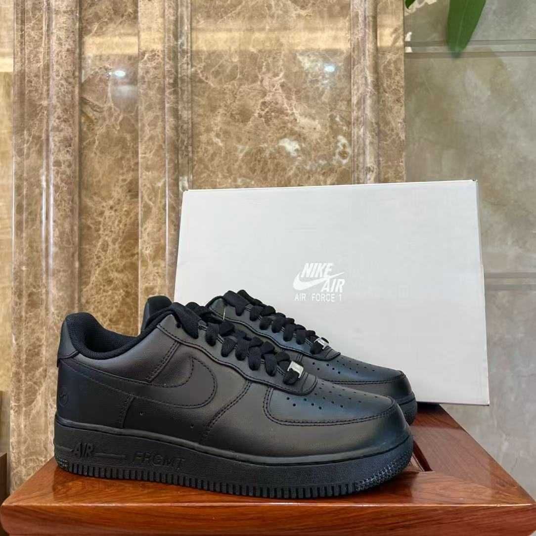 Nike Air Force 1 Low '07 Black r.42